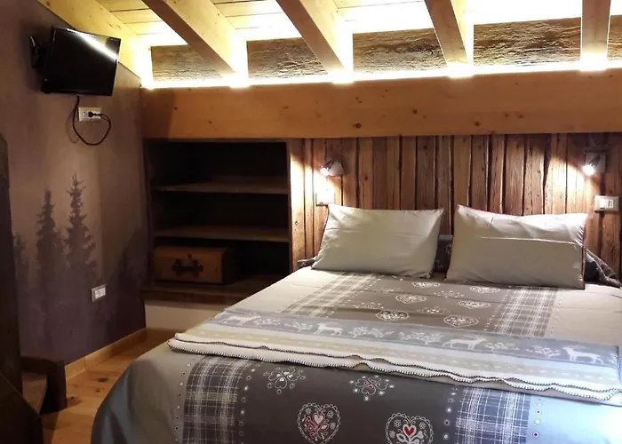 Ca' La Vedescia Bed & Breakfast Teglio