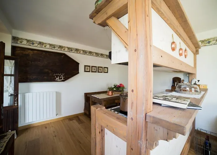 Ca' La Vedescia Bed & Breakfast Teglio