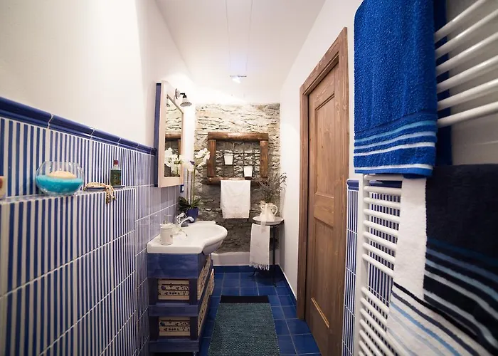 Ca' La Vedescia Bed & Breakfast 3*