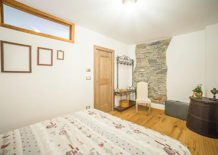 Ca' La Vedescia 3* Teglio