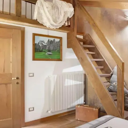 Ca' La Vedescia 3* Teglio