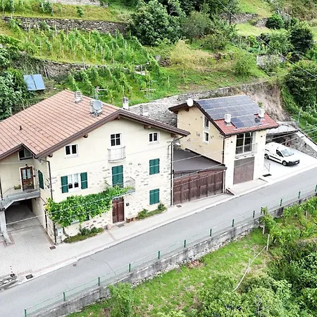 Ca' La Vedescia 3* Teglio