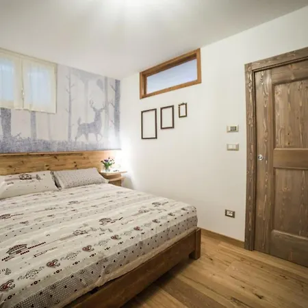 Ca' La Vedescia Bed & Breakfast Teglio