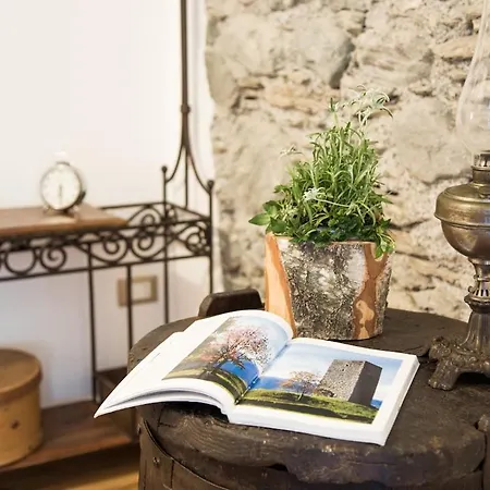 Ca' La Vedescia 3* Teglio