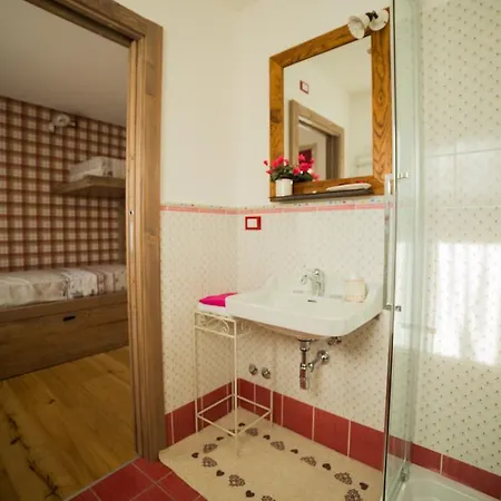 Nocleg ze śniadaniem Ca' La Vedescia 3*