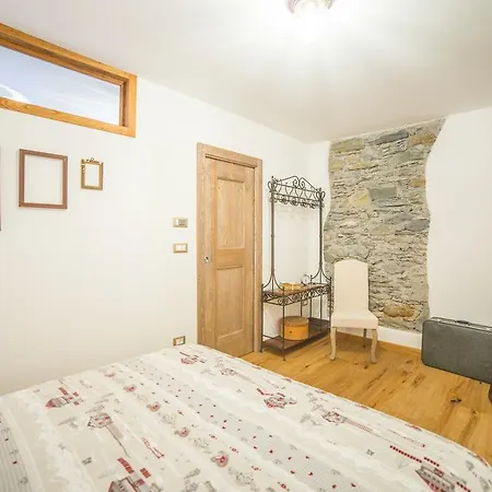 Ca' La Vedescia 3* Teglio