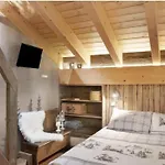 Ca' La Vedescia Bed & Breakfast 3*